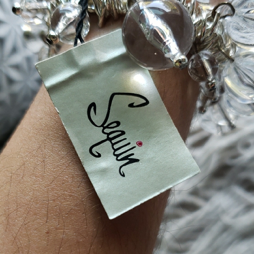 SEQUIN elegant Clear Glass Beaded Bracelet - Picture 2 of 3